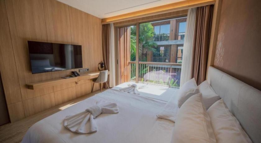 Riverton Hotel Samut Songkhram Exterior photo